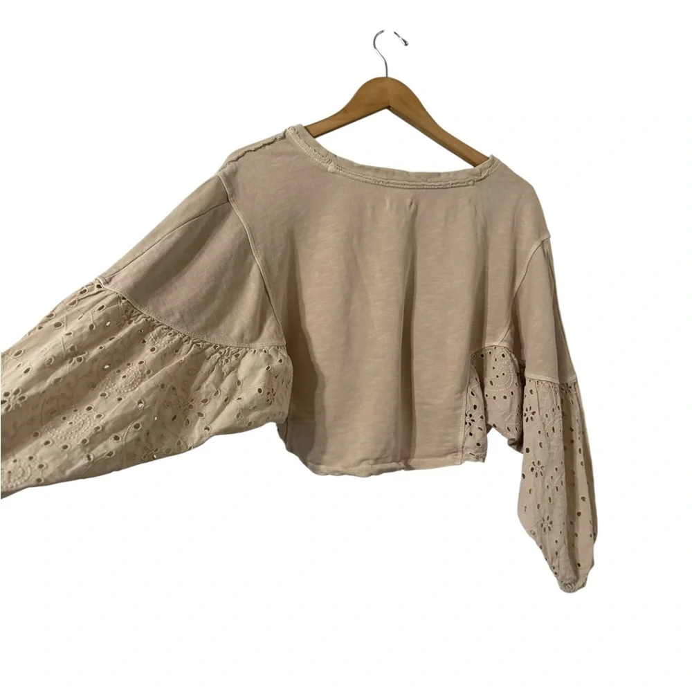 ANTHROPOLOGIE Pilcro Batwing Beige Eyelet Cotton Sweatshirt Pullover Top